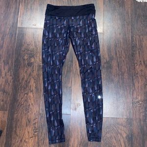 Lululemon full length leggings size 6